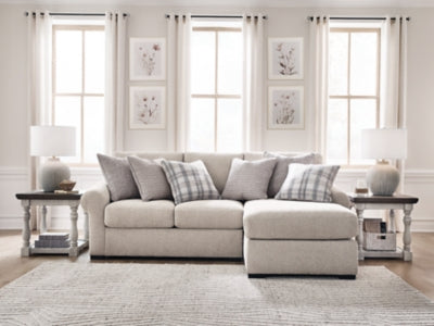 Bridgemont 2-Piece Sectional Sofa Chaise