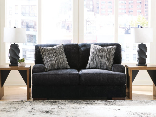 Whitmore Manor Loveseat