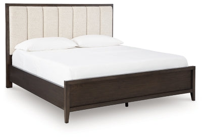 Cama tapizada Westonfort King con paneles