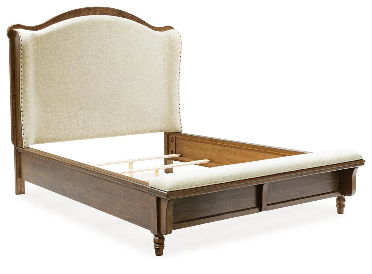 Cama Queen Sturlayne con paneles tapizados - Marrón