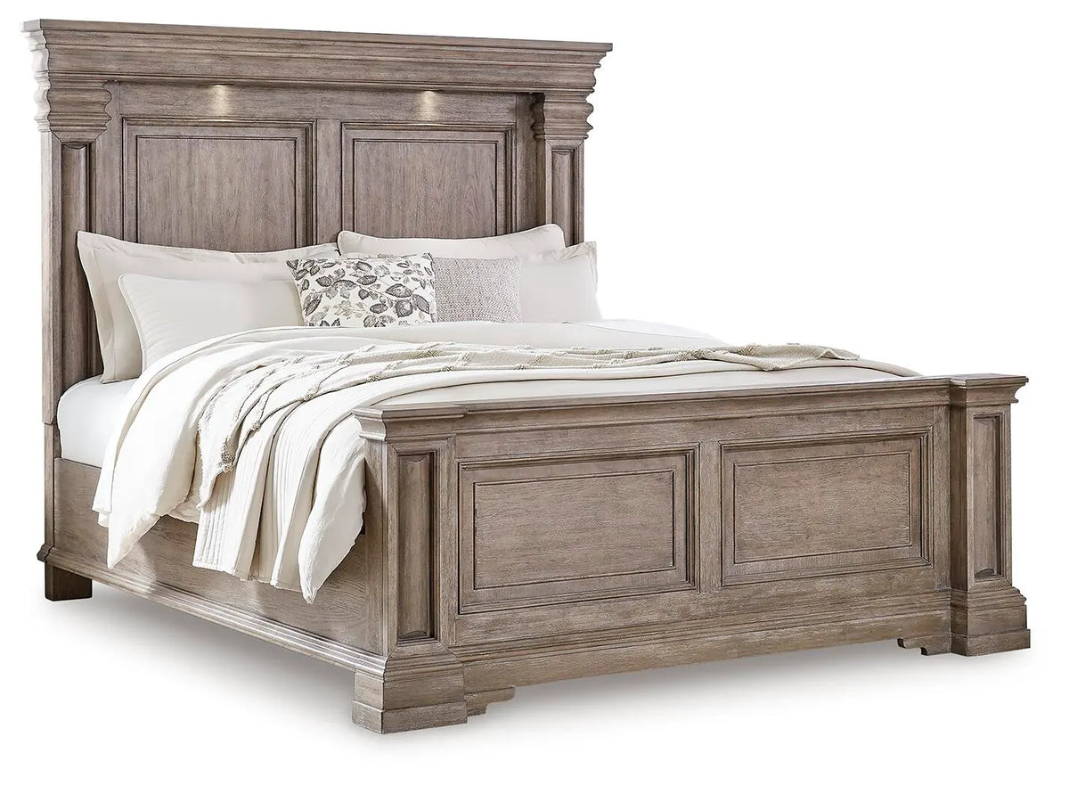 Cama Queen con paneles Blairhurst - Marrón grisáceo claro