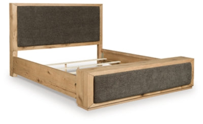 Cama Bracken King con paneles tapizados