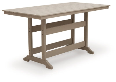 Mesa de comedor de exterior Sandy Dune con altura de mostrador