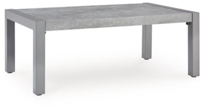 Mesa de centro para exteriores con vista a la luz de la luna