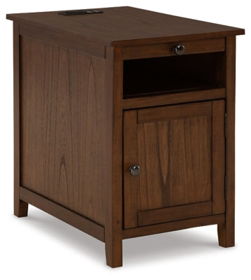 Mesa auxiliar Treytown Chairside - Marrón
