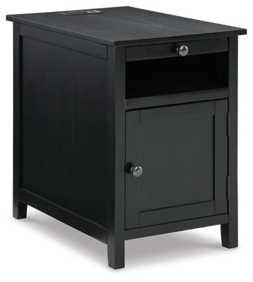 Treytown Chairside End Table - Black