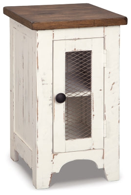 Wystfield Chairside End Table - White/Brown